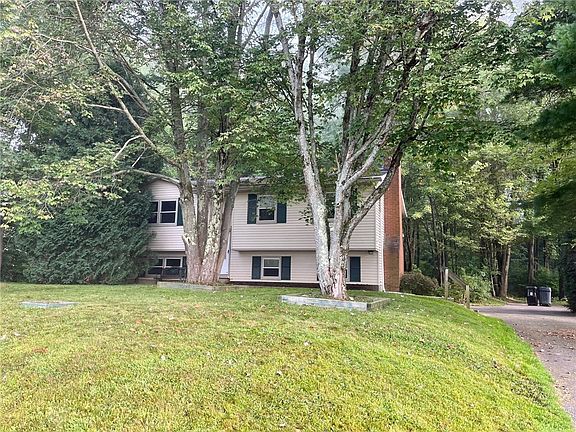 2nd image of 114 Lakeland Dr