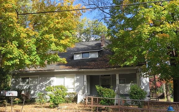 5th image of 702 N Church St #2-1A