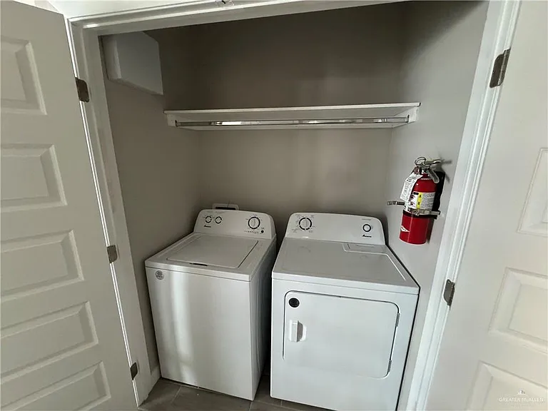 3412 S Mia Ln #1 — Photo 5