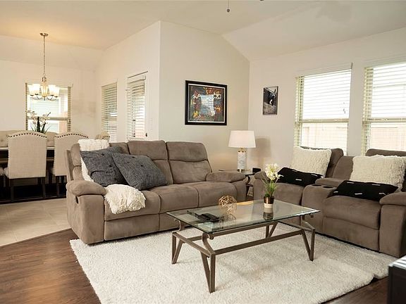 3rd image of 2919 Iron Range Ct