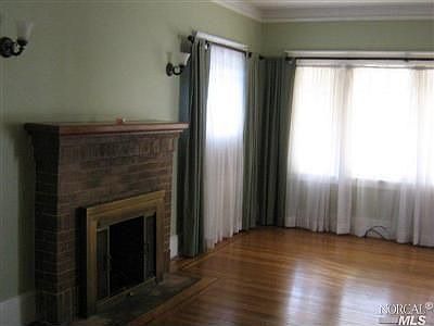 2nd image of 722 Monterey St