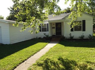 6360 Howe St, Groves, TX 77619