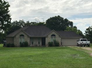 518 Rocking Horse Ct, Angleton, TX 77515