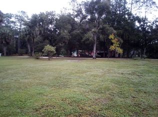 1109 Bryant Ave, Welaka, FL 32193