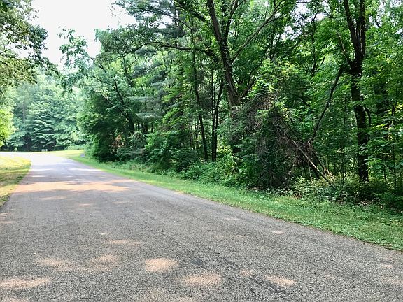 4th image of 69021 Wildwood Dr