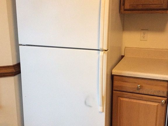 4th image of 326 Middle Oaks Dr