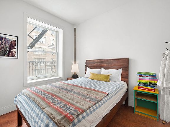 5th image of 7 W 92nd St APT 5A