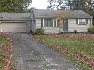 3840 Cannon Rd, Youngstown, OH 44515