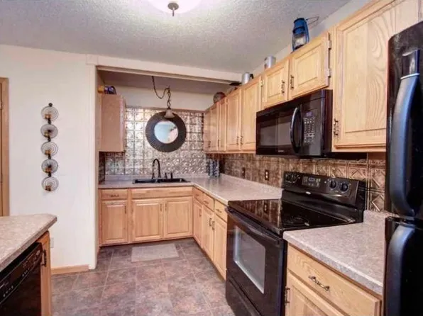 1518 Cottage Dr, Stillwater, MN 55082