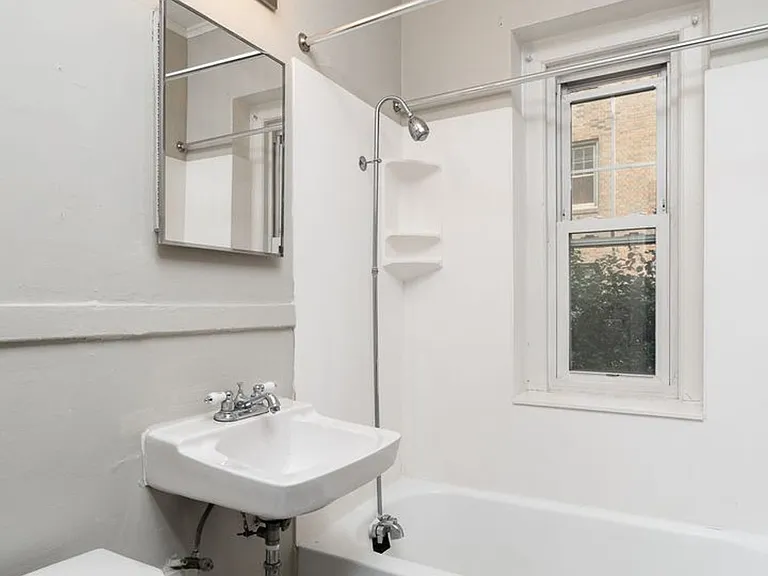 125 Oak Grove St — Photo 13