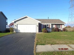 5380 Torque Rd, Loves Park, IL 61111