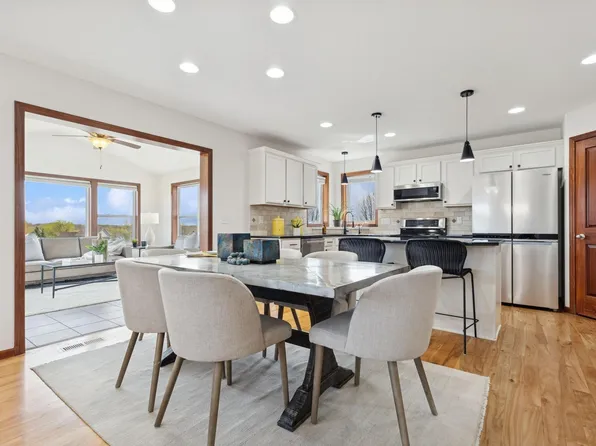 16281 Tahinka Ct NW, Prior Lake, MN 55372