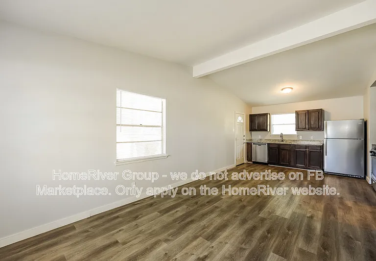 4814 Castle Arms — Photo 4
