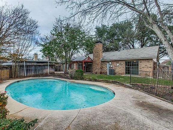 4th image of 6724 Hillbriar Dr