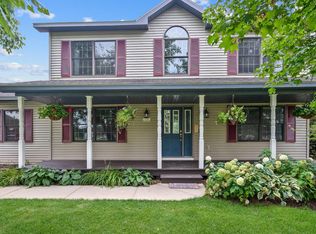 550 Berkshire Ln, Gaylord, MI 49735
