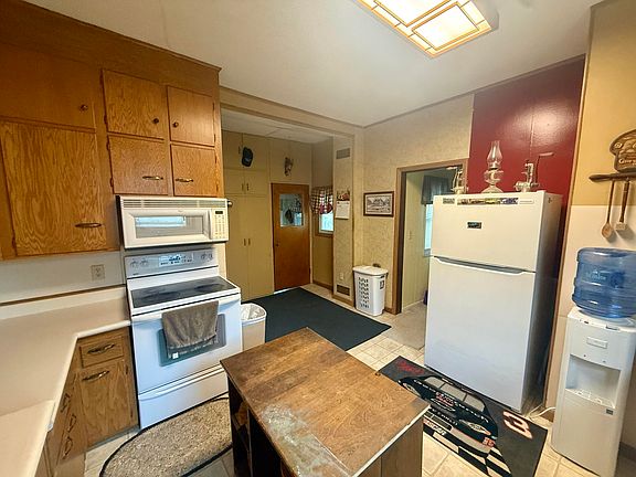 3rd image of 2088 S 1st Ave
