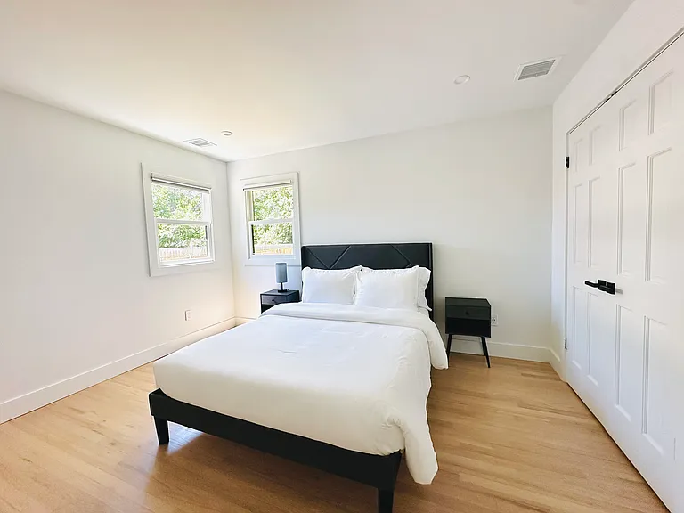 45 Yale Dr — Photo 7