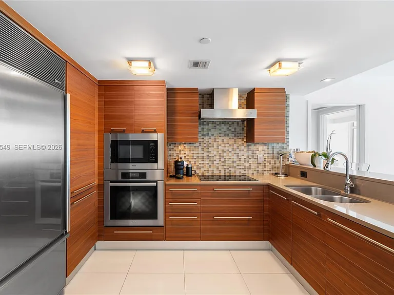 6801 Collins Ave #LPH06-DOORLPH14 — Photo 8
