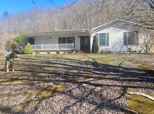 534 Right Fork Lewis Creek Rd, Martha, KY 41159