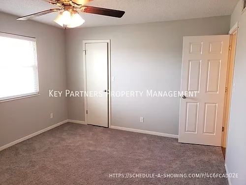 6212 Robinson St #3 — Photo 9