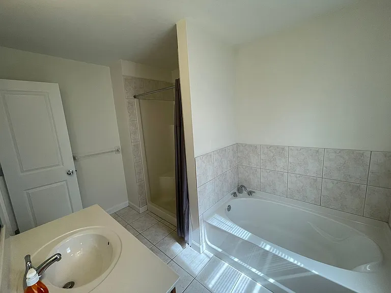 1029 E Balview Ave — Photo 10