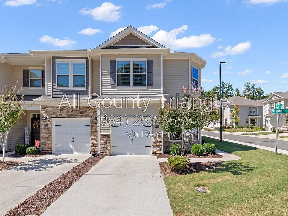 1104 Longitude Dr