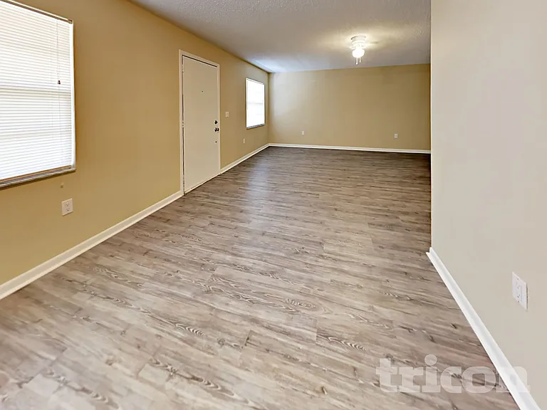 4348 Black Fox Dr — Photo 5