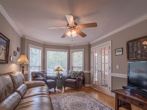 4th image of 3562 Beaver Creek Drive SE