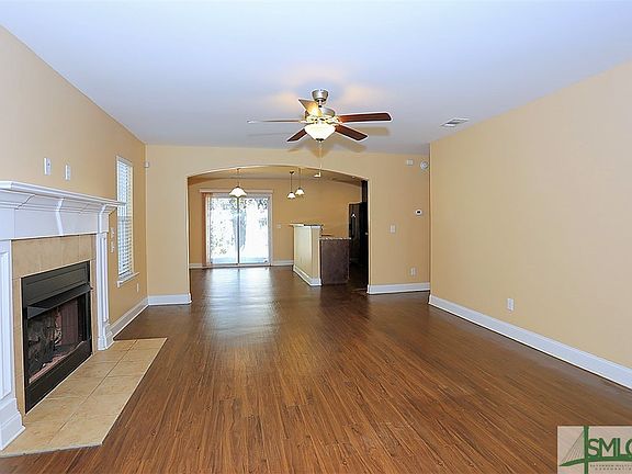 4th image of 130 Calm Oak Circle