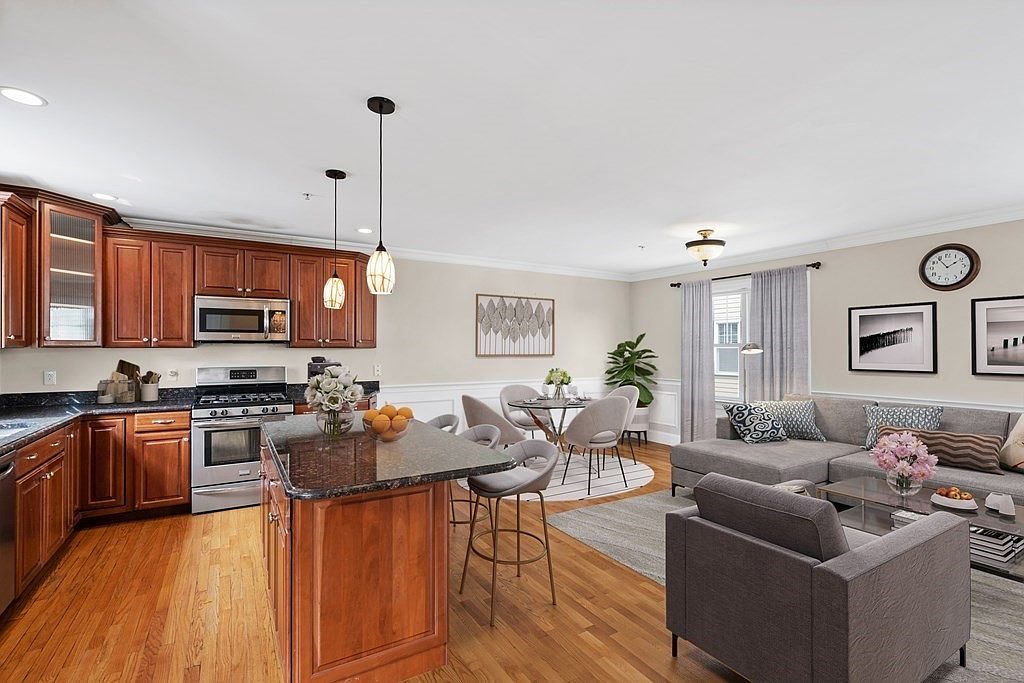 75 Brackett St, Quincy, MA 02169 Zillow