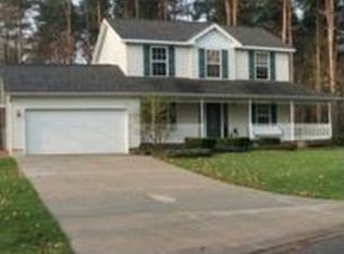 5525 Fox Hill Ct, Perry, MI 48872