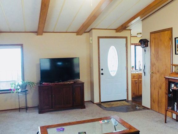 5th image of 179 NW Cordelia Ct