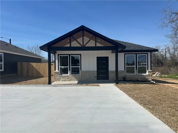 1516 Dansby St, Bryan, TX 77803