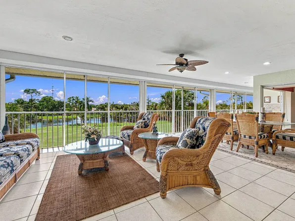 798 Eagle Creek Dr #302, Naples, FL 34113