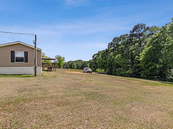 4th image of 1048 Hubbard Rd