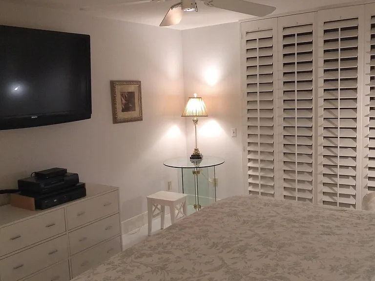 72 Majorca Dr — Photo 23