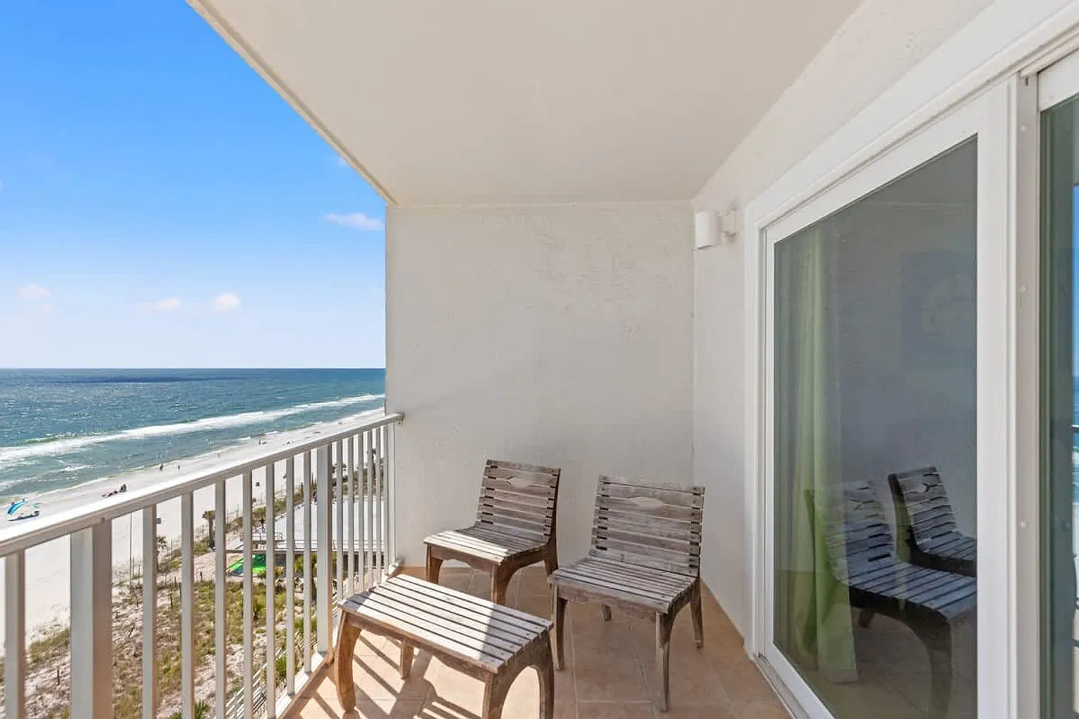 1 bed, 1.0 bath, 731 sqft, $1,217 — Photo 2
