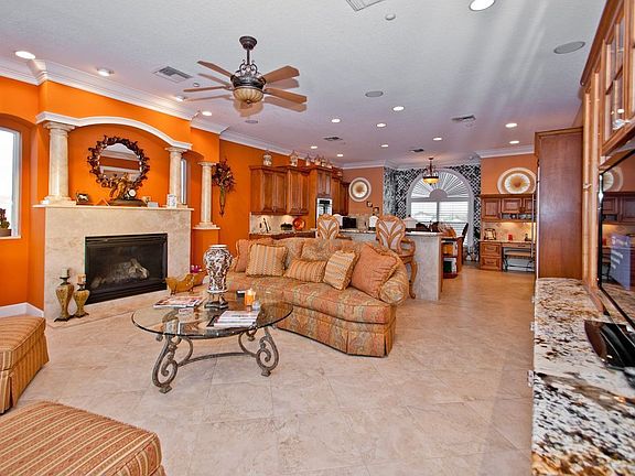 5th image of 6205 Lonnie Lee Ln