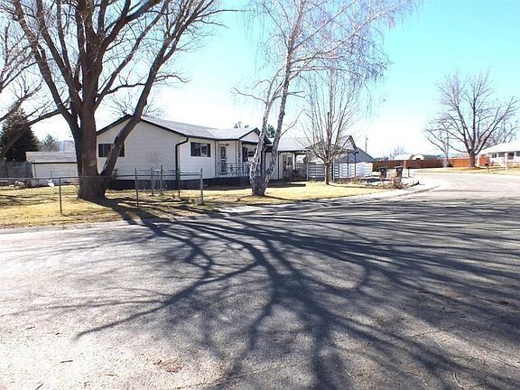 3rd image of 1513 E Mac Arthur Avenue