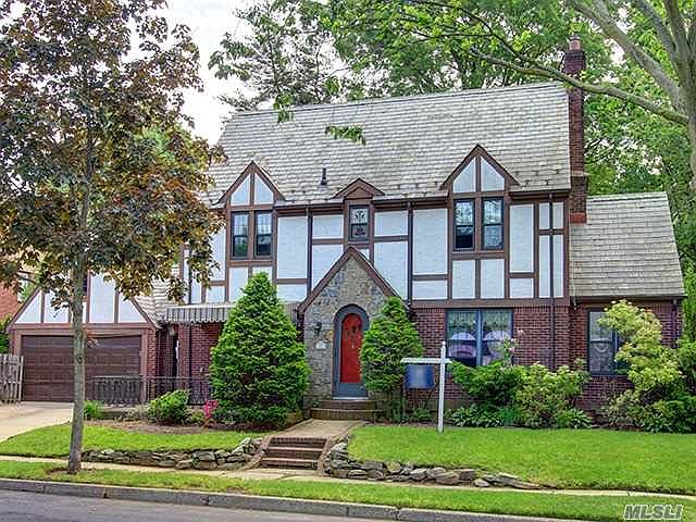 1st image of 151 W Poplar St