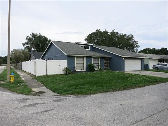 3rd image of 9702 Sunbury Ct