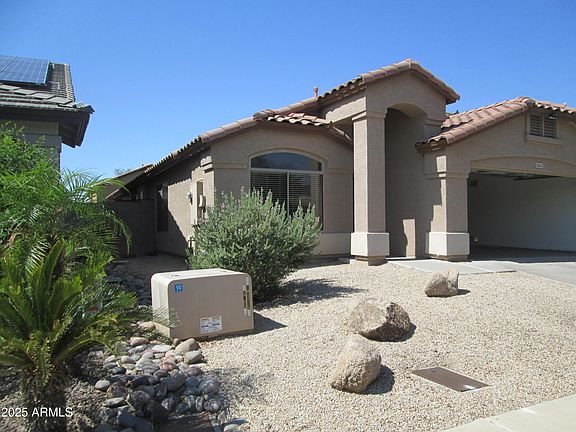 3rd image of 12425 W MONTEBELLO Avenue