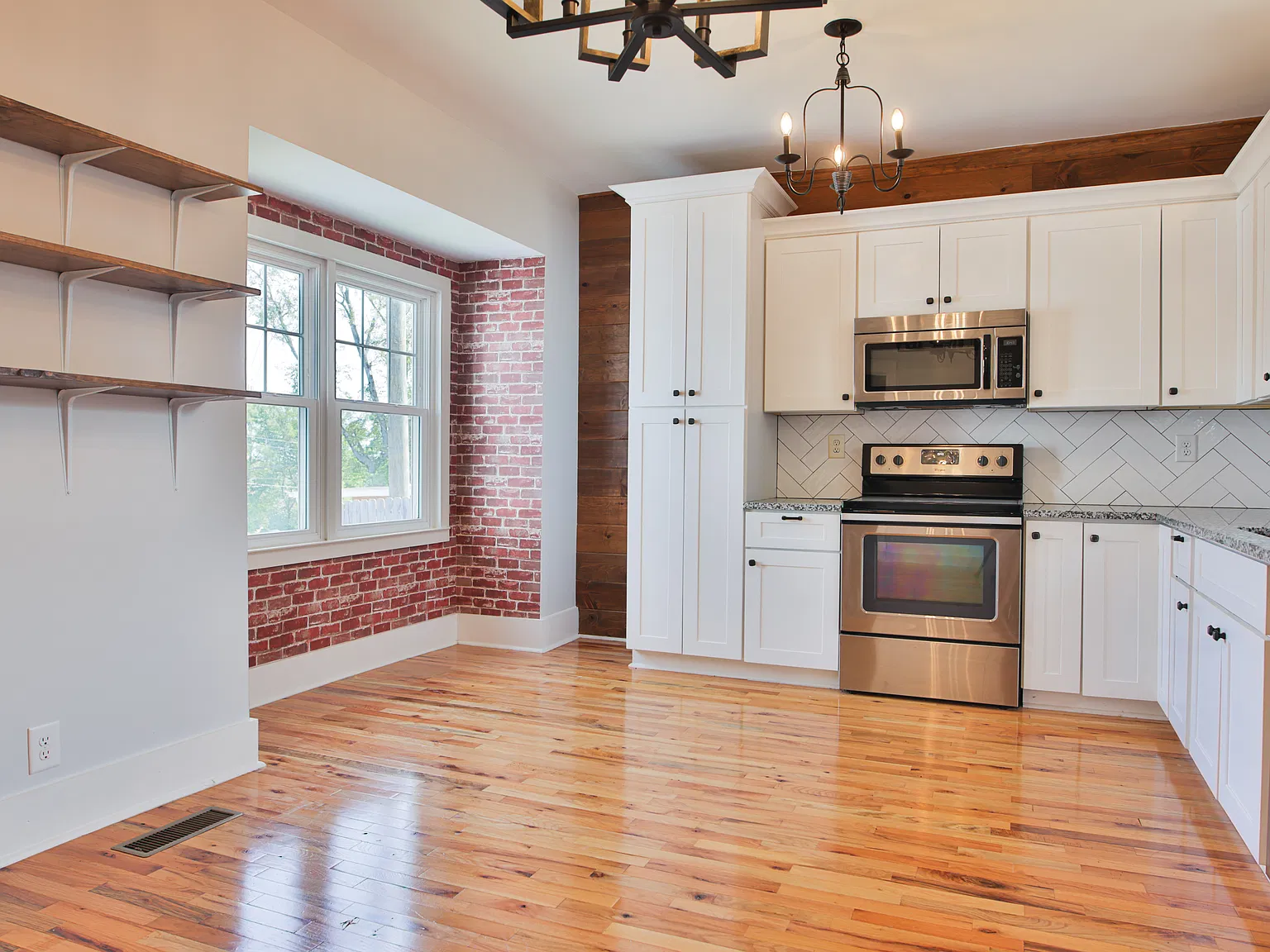 4 bed, 1749 sqft, $2,750 — Photo 4