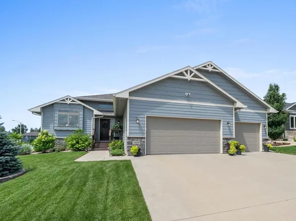 4409 S Safflower Ave, Sioux Falls, SD 57110