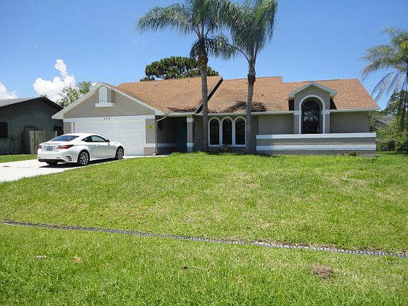 2nd image of 373 SE Starfish Ave