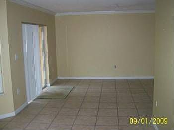 3rd image of 171 W Forest Oak Cir