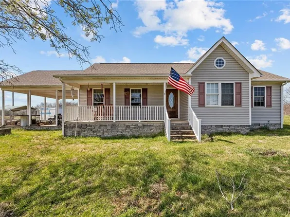 68 Fritts Family Dr, Siler City, NC 27344