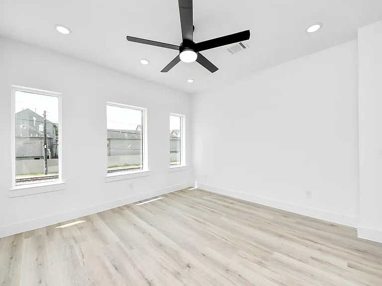 4410 Allen St #A — Photo 16