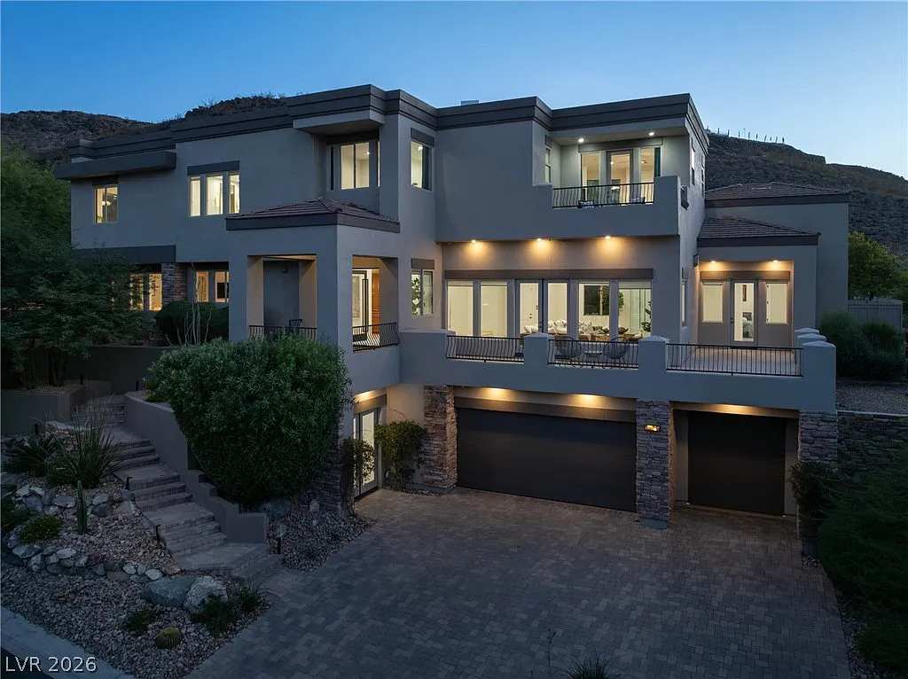 4 bed, 6.0 bath, 5523 sqft, $18,000 — Photo 3