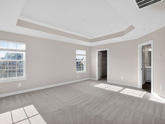 4th image of 8625 Windon Ct